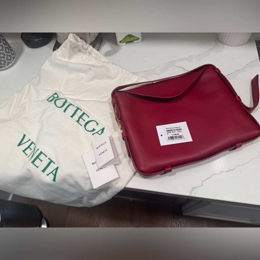 Bottega Veneta Authentic Small Cradle Leather Shoulder Handbag Dark Red NWT - Picture 6 of 13